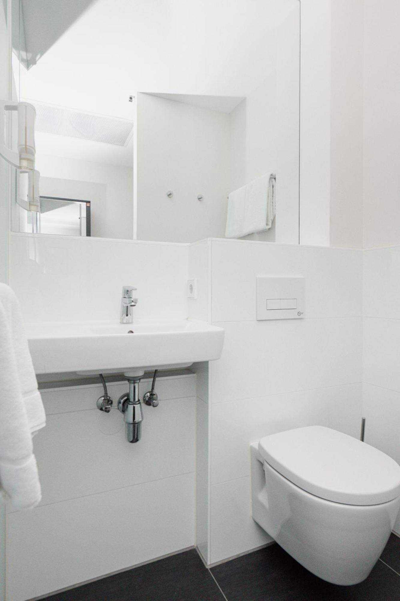 Hotel Easyhotel Centre 2*